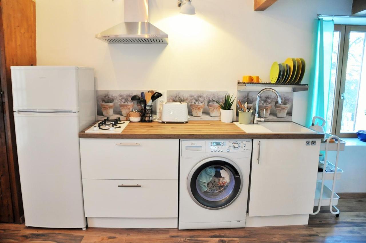 Cozy Mini House With Beautiful Views Apartment Eygliers Bagian luar foto